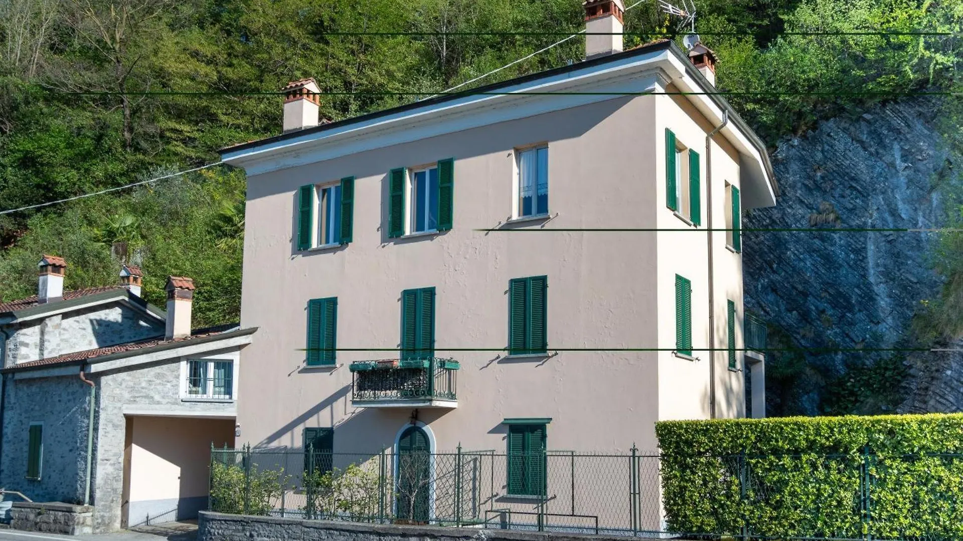 Casa Ori - Lake Como Perledo Apartment